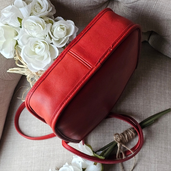 Vintage Coach Lindsay Crossbody Shoulder Bag 9888 (Red!) - Picture 5 of 15